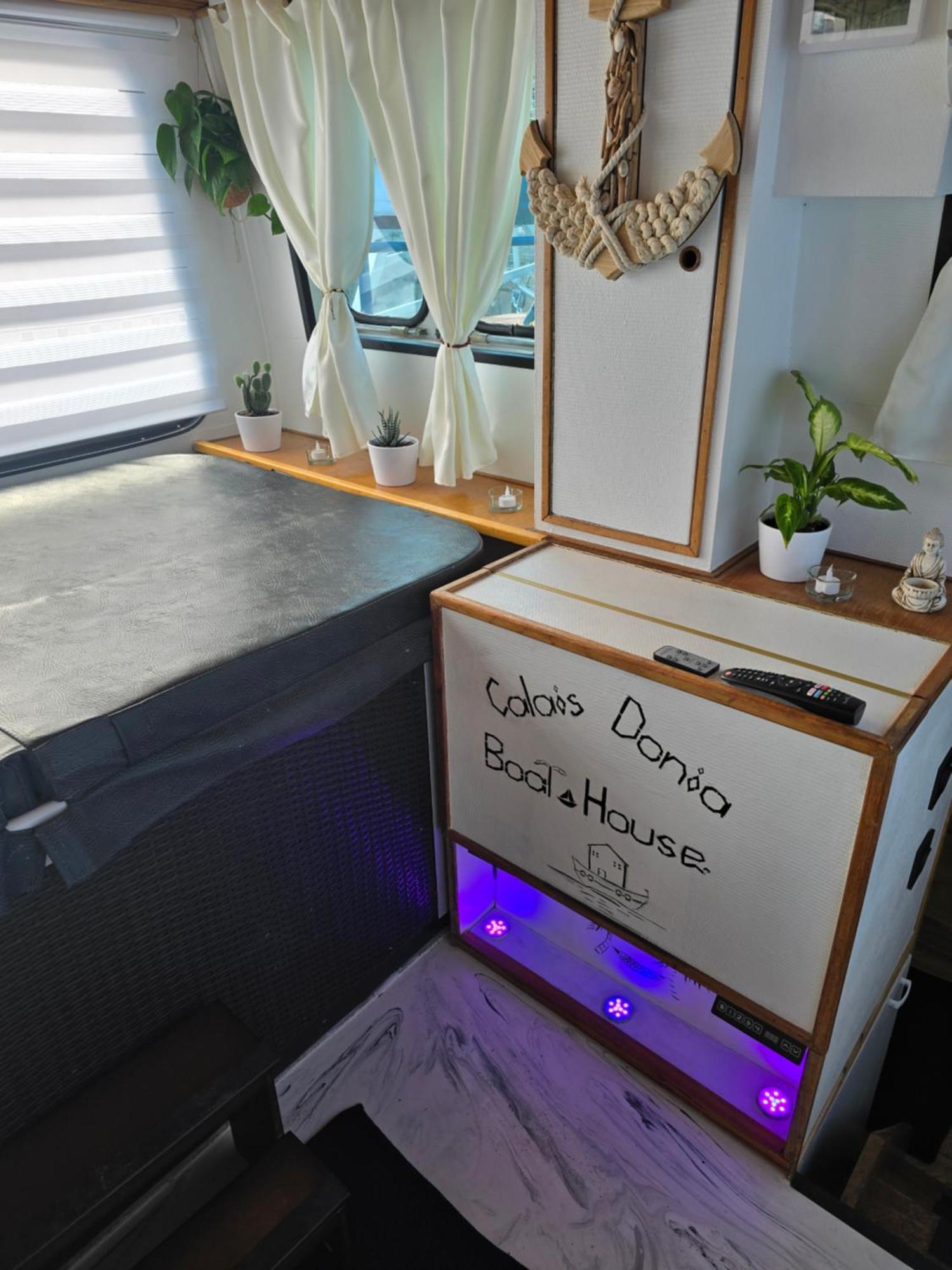 Calaidonia Boat House Hotel Calais Ngoại thất bức ảnh