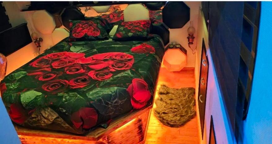 Calaidonia Boat House Hotel Calais Ngoại thất bức ảnh
