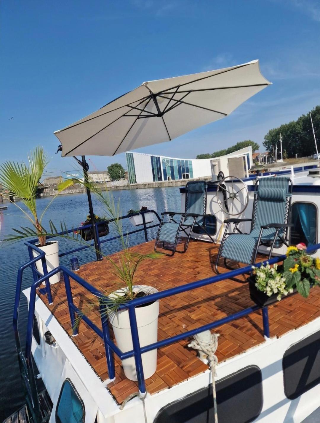 Calaidonia Boat House Hotel Calais Ngoại thất bức ảnh